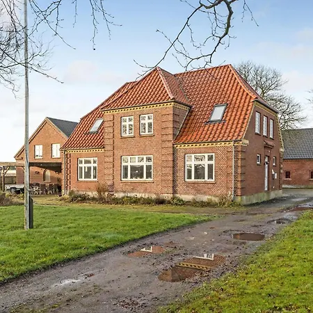 Apartmán 1 Bedroom Cozy In V *